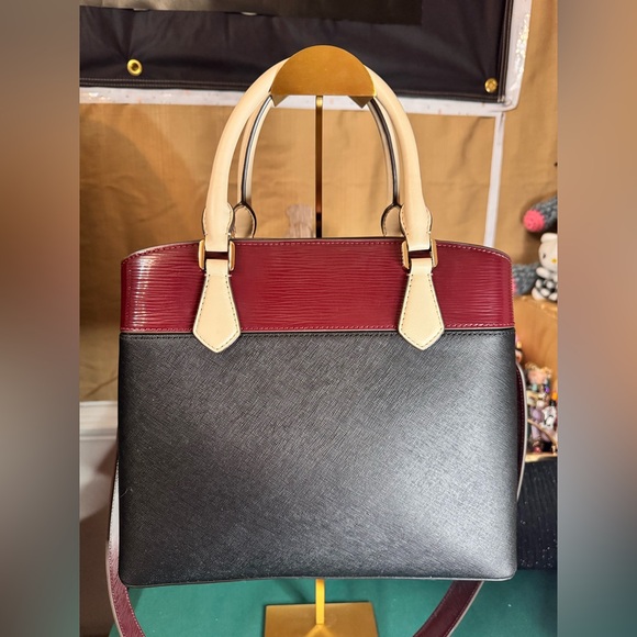 Tory Burch Robinson Saffiano Leather triple compartment bag Like new condition! - Picture 3 of 11